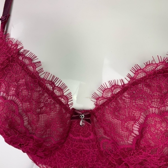 NWT Victoria’s Secret 38DD Wicked Unlined Velvet Lace Balconette Bra Red - Picture 6 of 9